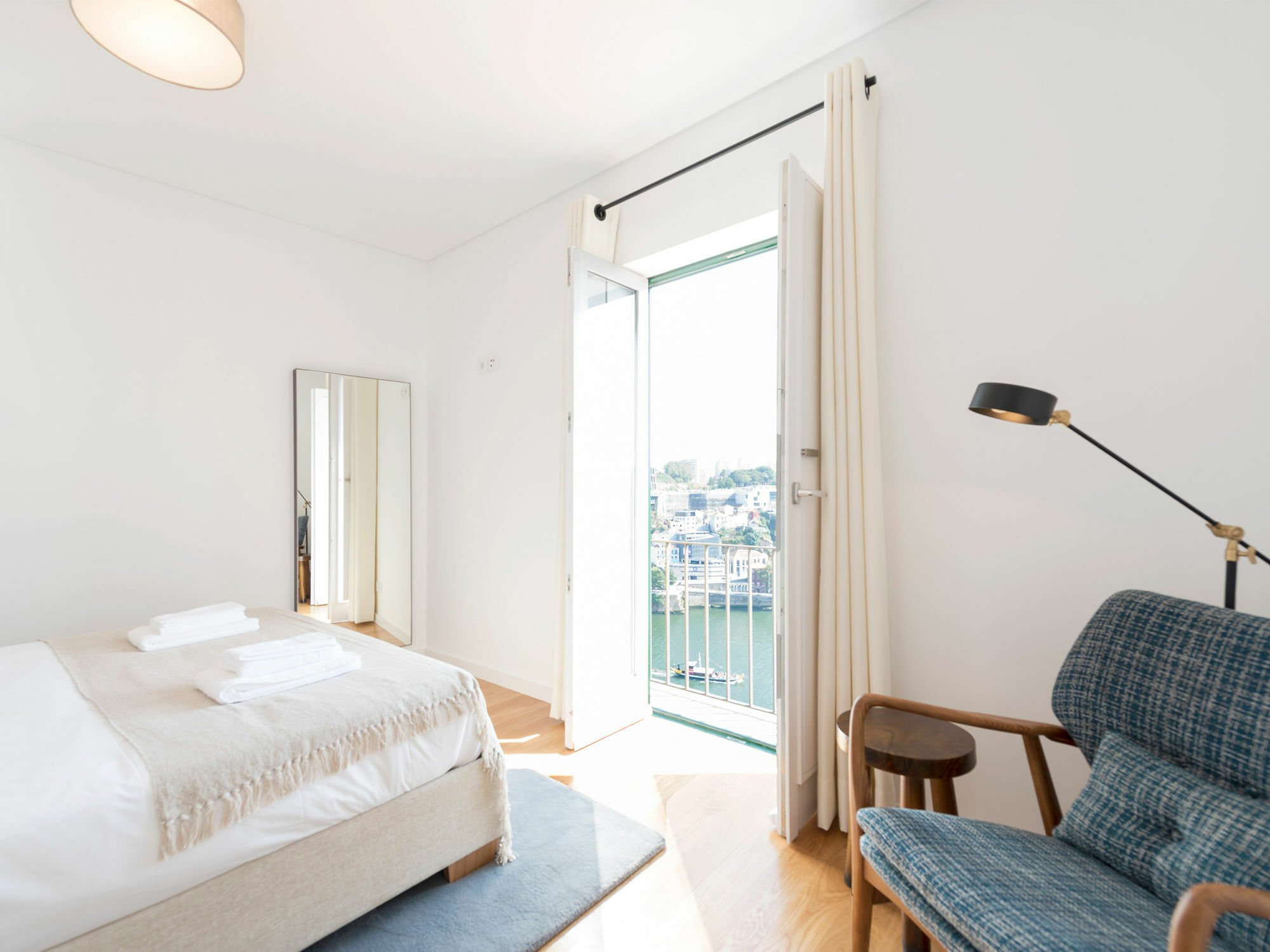 Arco Apartments Порто Екстериор снимка